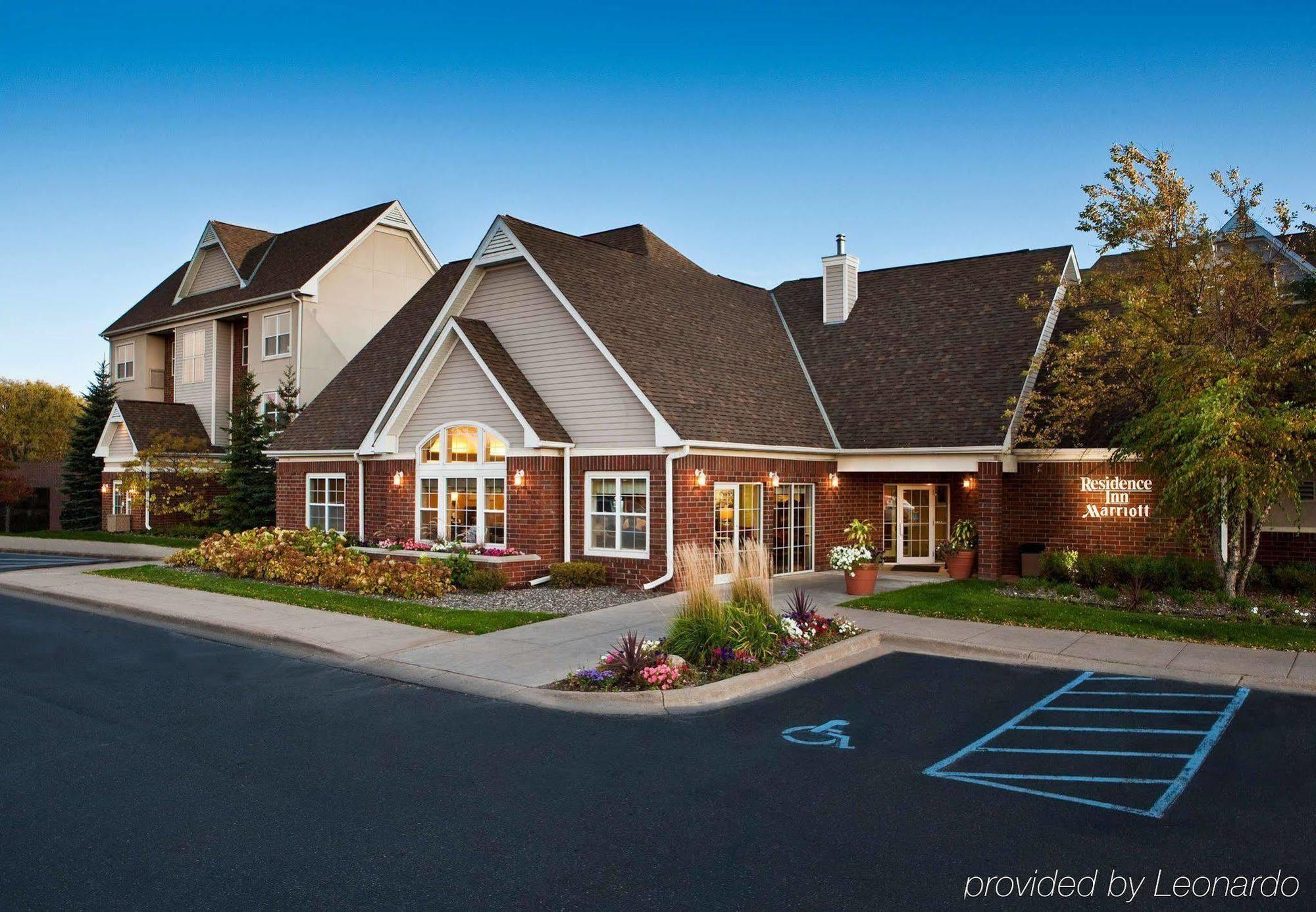 Residence Inn Minneapolis St. Paul/Roseville Exterior photo
